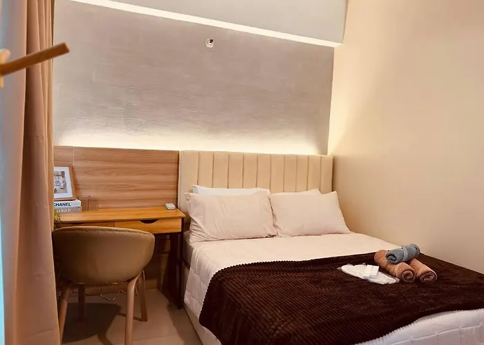 Budget Friendly Staycation Walking Distance To Venice Mall With Netflix And Wifi Apartment