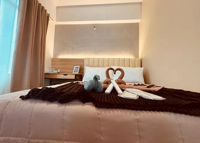 Apartment Budget Friendly Staycation Walking Distance To Venice Mall With Netflix And Wifi Manila
